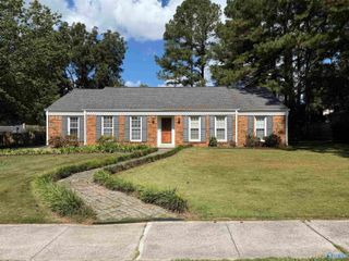 2511 Galahad Drive, Huntsville, AL 35803