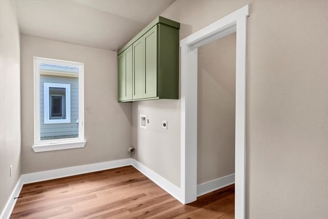 811 Branding Iron Trail, Granbury, TX 76049