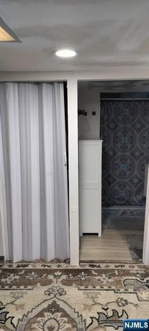 29 Poplar, Lodi, NJ 07644