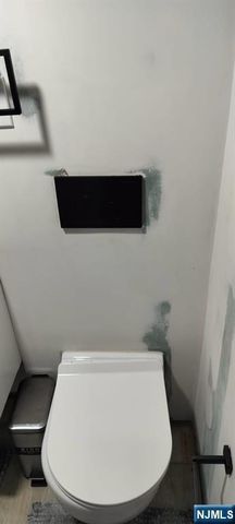 29 Poplar, Lodi, NJ 07644