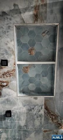 29 Poplar, Lodi, NJ 07644