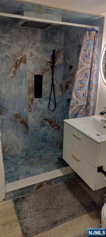 29 Poplar, Lodi, NJ 07644