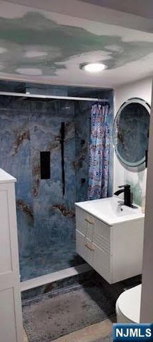 29 Poplar, Lodi, NJ 07644