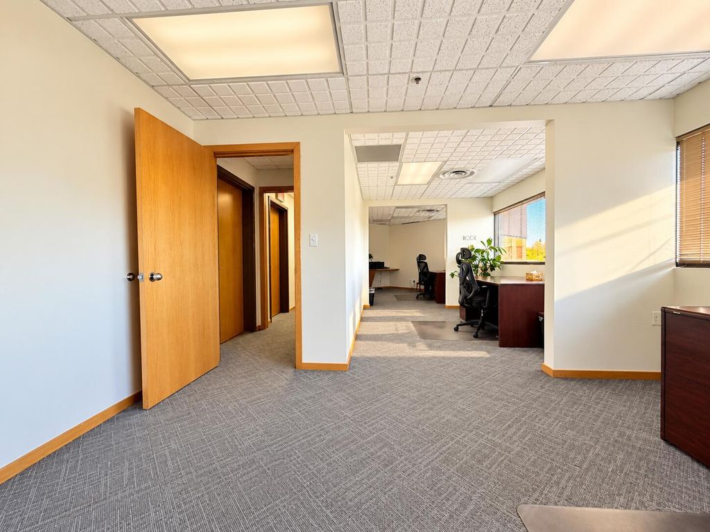 2 Great Falls Plaza 312, Auburn, ME 04210 — photo 5