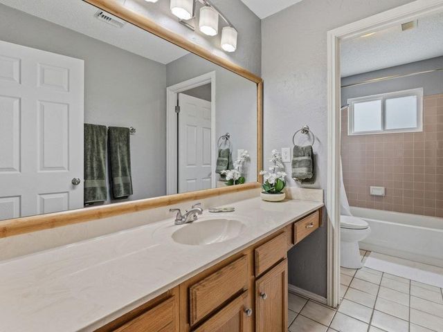 201 N Rainbow Bridge DR, Cedar Park, TX 78613