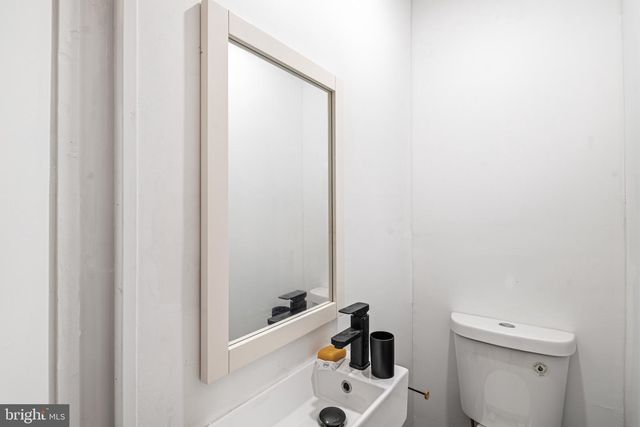 79 E HIGH ST, Philadelphia, PA 19144