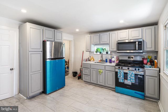 79 E HIGH ST, Philadelphia, PA 19144