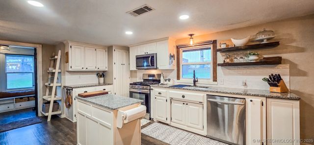 115988 S 4302 Road, Porum, OK 74455