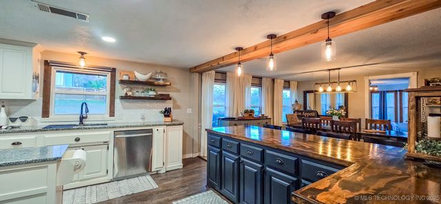 115988 S 4302 Road, Porum, OK 74455