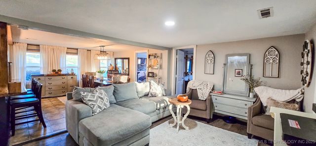 115988 S 4302 Road, Porum, OK 74455