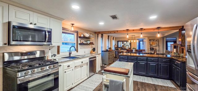 115988 S 4302 Road, Porum, OK 74455