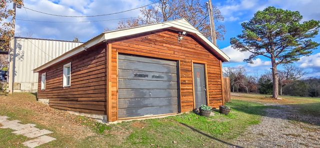115988 S 4302 Road, Porum, OK 74455