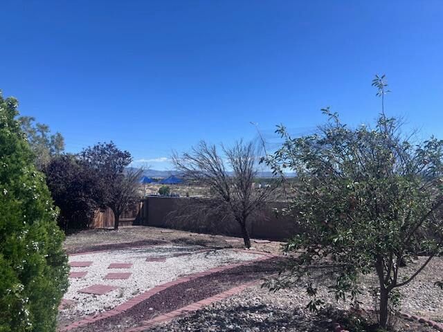 3920 RANCHO CENTRO NW, Albuquerque, NM 87120