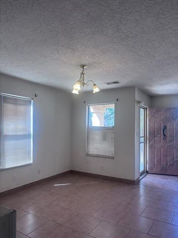 3920 RANCHO CENTRO NW, Albuquerque, NM 87120