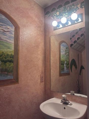 3920 RANCHO CENTRO NW, Albuquerque, NM 87120