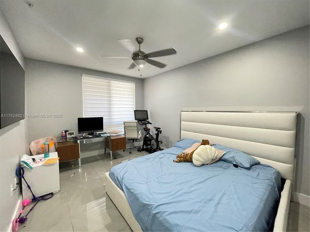 6651 NW 105th Pl 6651, Doral, FL 33178