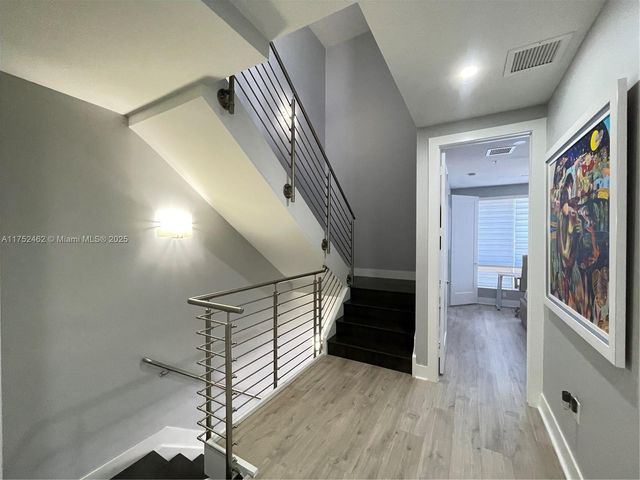 6651 NW 105th Pl 6651, Doral, FL 33178