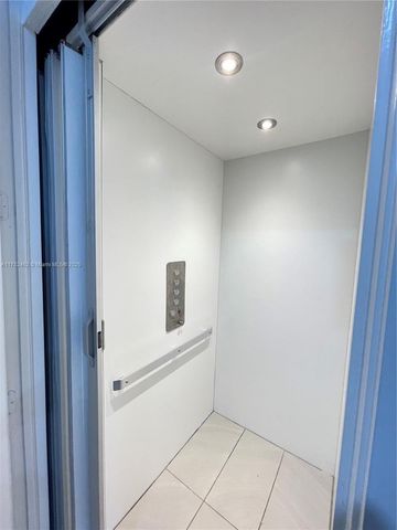 6651 NW 105th Pl 6651, Doral, FL 33178