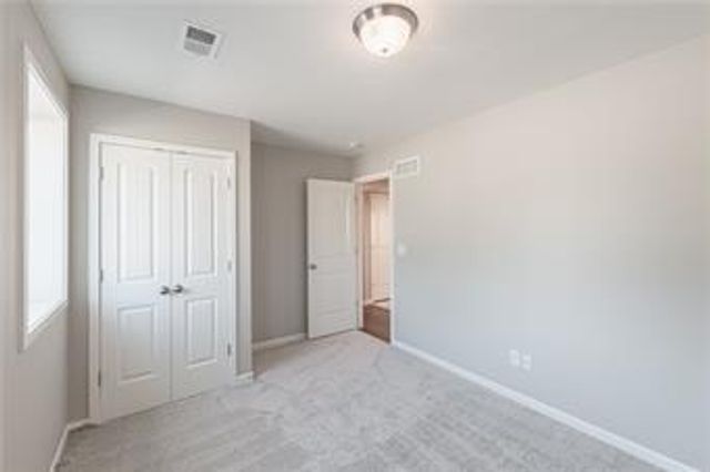 1104 Eagle Crest Drive, Holden, MO 64040