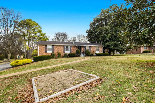 221 Freda Villa, Madison, TN 37115