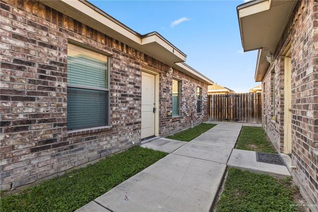 2805 E Garfield Avenue, Alton, TX 78573