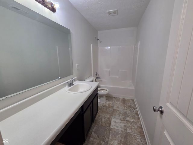 1009 Balto Drive, Shelbyville, IN 46176