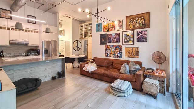 2001 Biscayne Blvd 2117, Miami, FL 33137