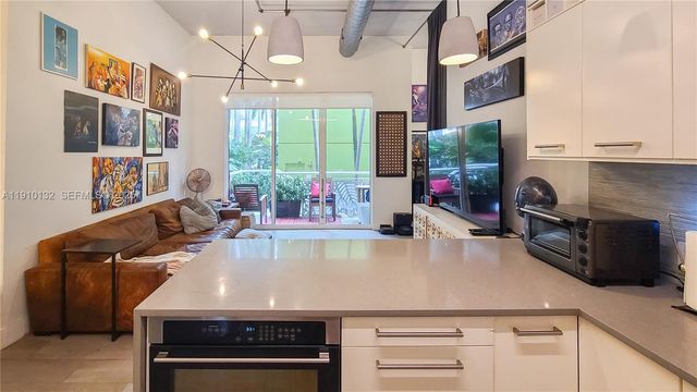 2001 Biscayne Blvd 2117, Miami, FL 33137