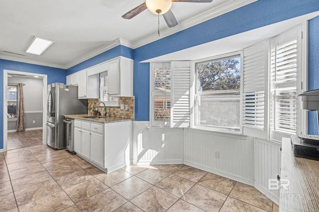 6017 Laurel Wood Court, Mobile, AL 36609