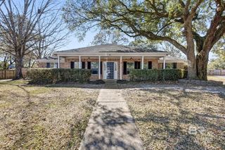 6017 Laurel Wood Court, Mobile, AL 36609