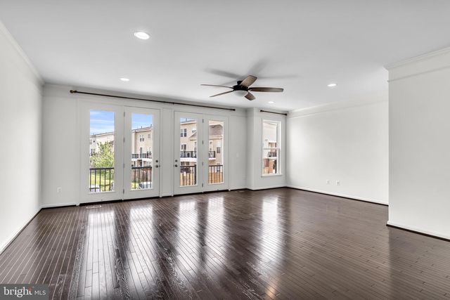 42279 FOX TRACKS TER, Brambleton, VA 20148