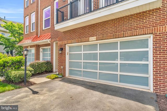 42279 FOX TRACKS TER, Brambleton, VA 20148