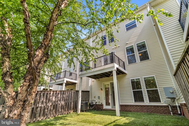 42279 FOX TRACKS TER, Brambleton, VA 20148
