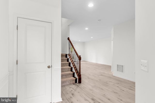 42279 FOX TRACKS TER, Brambleton, VA 20148