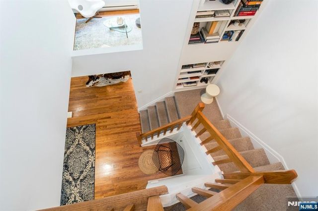 362 Sandcastle Key, Secaucus, NJ 07094