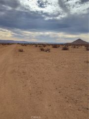 0 Falcion, Apple Valley, CA 92307