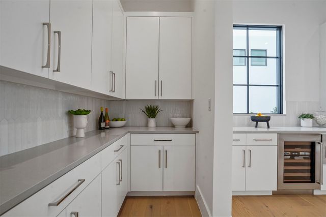 9716 Kerrisdale Lane, Dallas, TX 75230