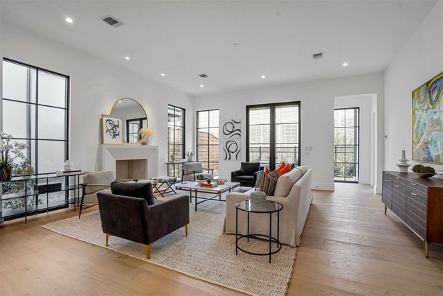 9716 Kerrisdale Lane, Dallas, TX 75230