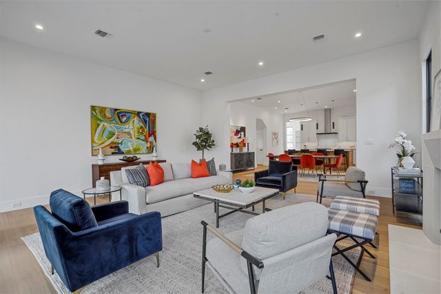 9716 Kerrisdale Lane, Dallas, TX 75230