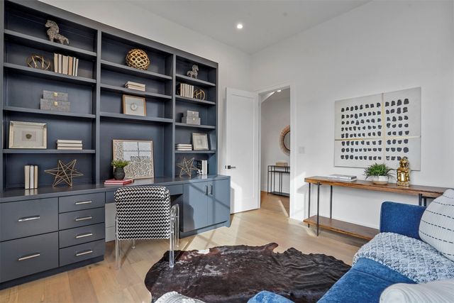 9716 Kerrisdale Lane, Dallas, TX 75230