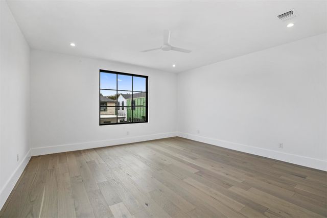 9716 Kerrisdale Lane, Dallas, TX 75230