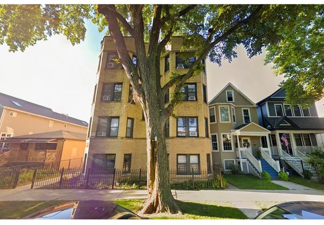 1913 W Larchmont Avenue 2A, Chicago, IL 60613