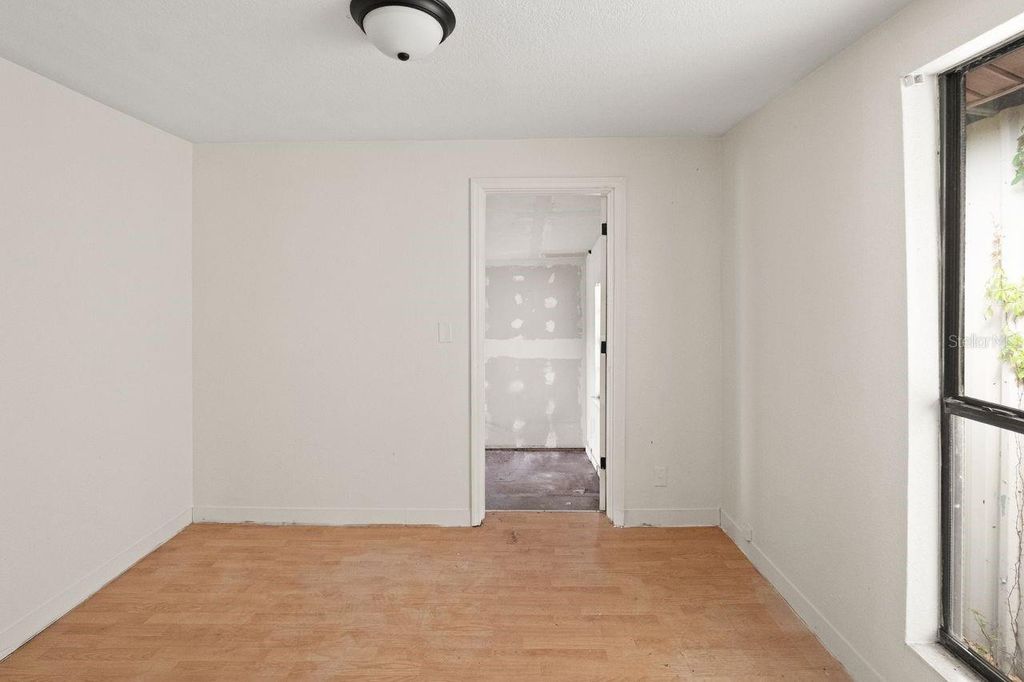 Image 13 of property listing at 6808 NEW YORK DRIVE, Tampa, FL 33619