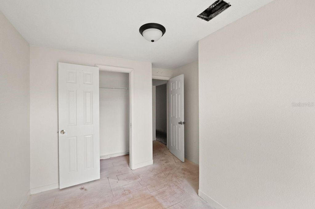 Image 19 of property listing at 6808 NEW YORK DRIVE, Tampa, FL 33619