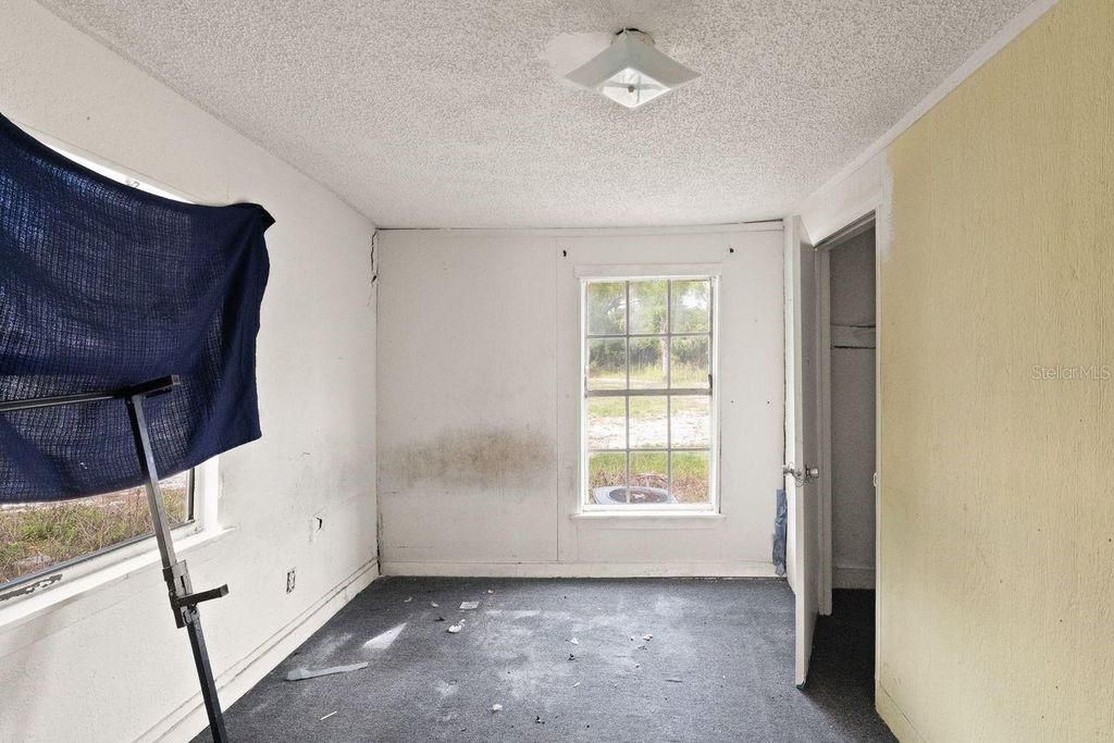 Image 10 of property listing at 6808 NEW YORK DRIVE, Tampa, FL 33619