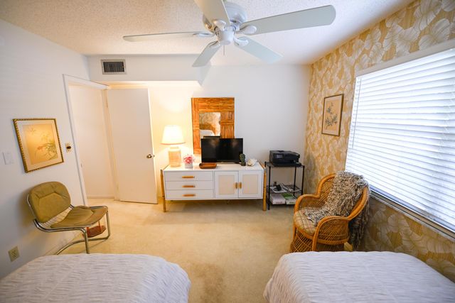 2901 Victoria Circle J1, Coconut Creek, FL 33066