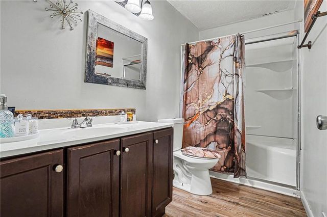 7153 Chestnut Lane, Riverdale, GA 30274