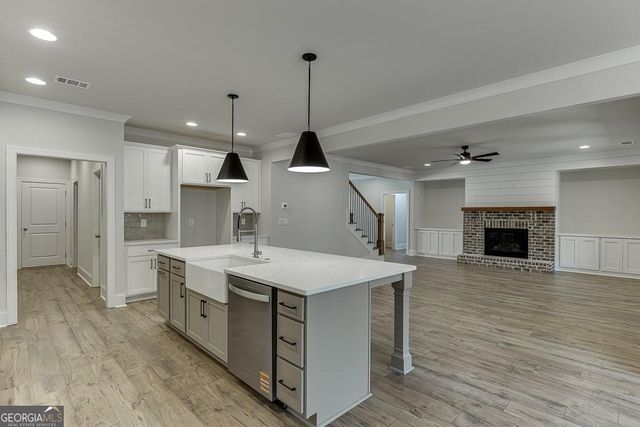 1241 Riverhill Drive, Bishop, GA 30621