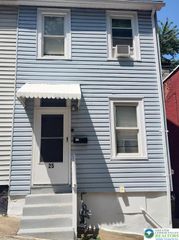 25 South Locust Street, Easton, PA 18042