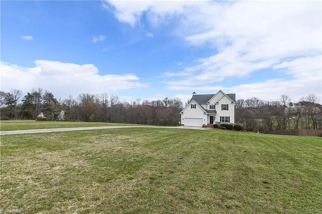 5221 Belews Creek Road, Walkertown, NC 27051